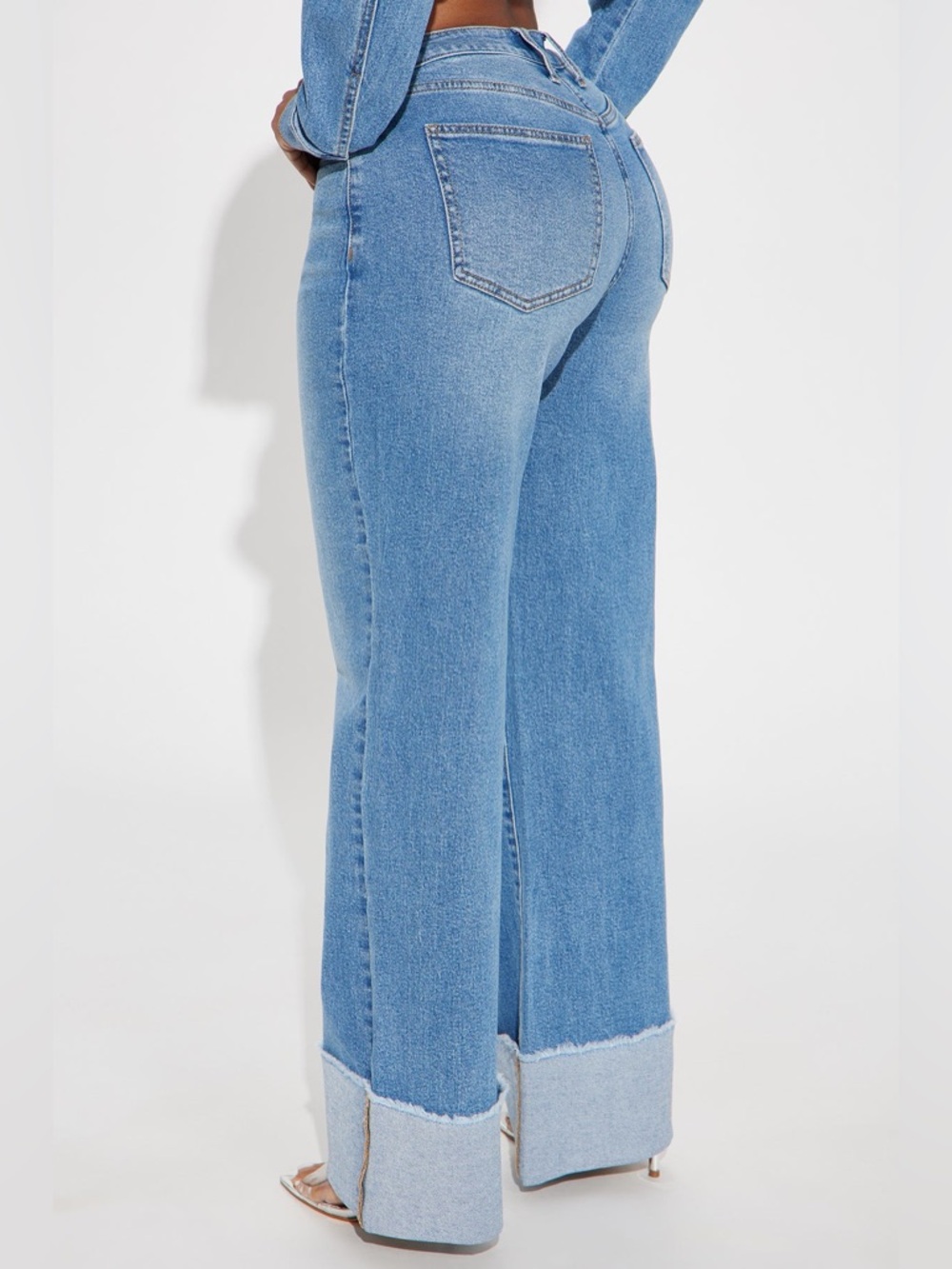 NWT Fashion Nova Light Wash All The While Cuffed Wide Leg Jeans! Sz 16 PLUS! - Picture 2 of 8